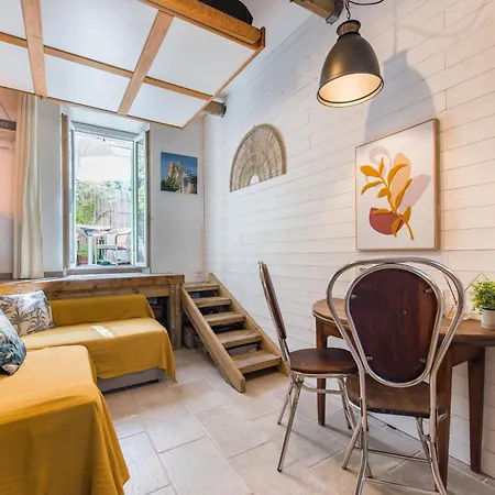Le Jardin Suspendu -studio-terrasse-clim-wifi *