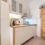 Le Jardin Suspendu -studio-terrasse-clim-wifi Apartamento *